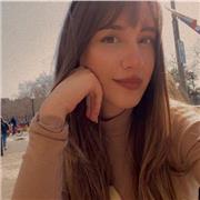 Actualmente trabajo en dos empresa impartiendo inglés en dos colegios para grupos de primaria e infantil, además de clases particulares